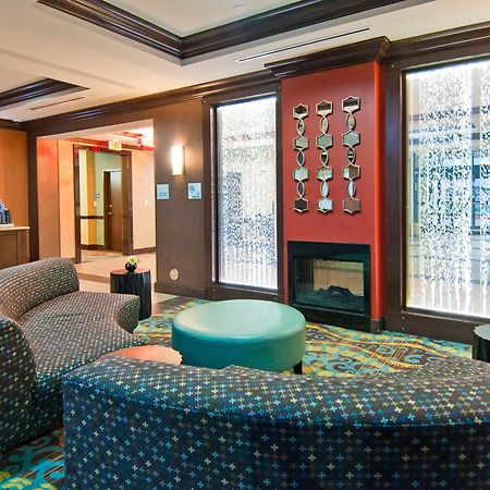 Holiday Inn Express & Suites San Antonio Frost Bank Center By Ihg מראה חיצוני תמונה