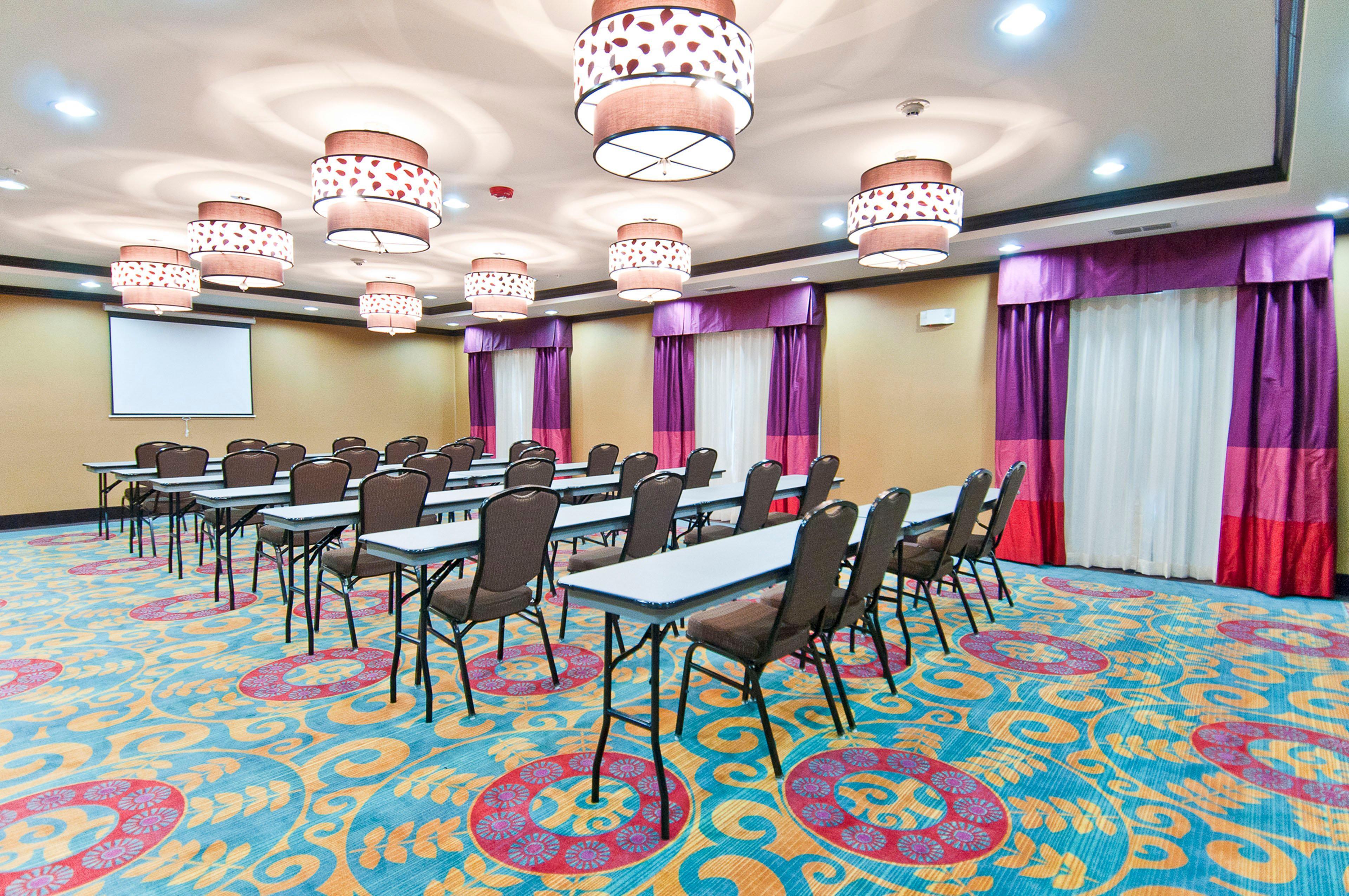 Holiday Inn Express & Suites San Antonio Frost Bank Center By Ihg מראה חיצוני תמונה