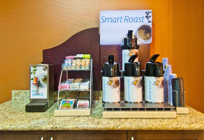 Holiday Inn Express & Suites San Antonio Frost Bank Center By Ihg מראה חיצוני תמונה